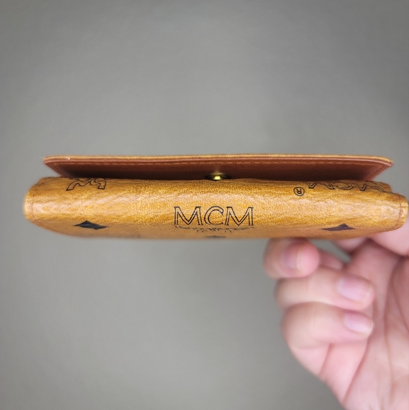 MCM Wallet! - Picture 7 of 8